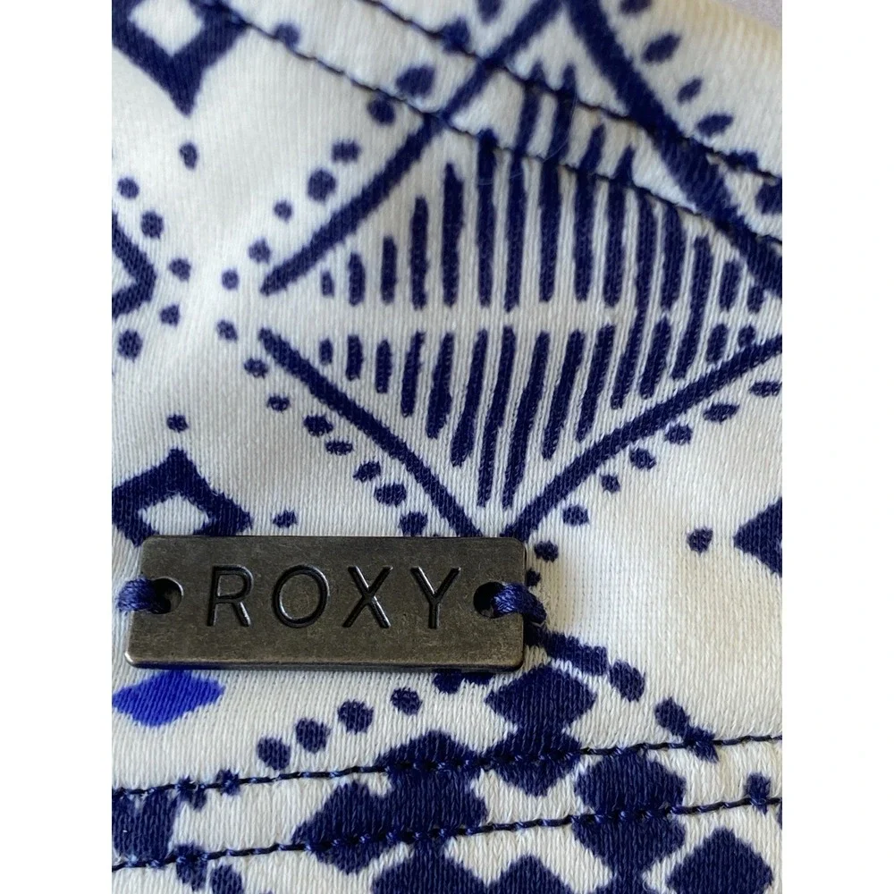 Roxy High-Neck Macrame Halter Bikini Crop Top Blue White Geometric‎ Sz S NWT $64